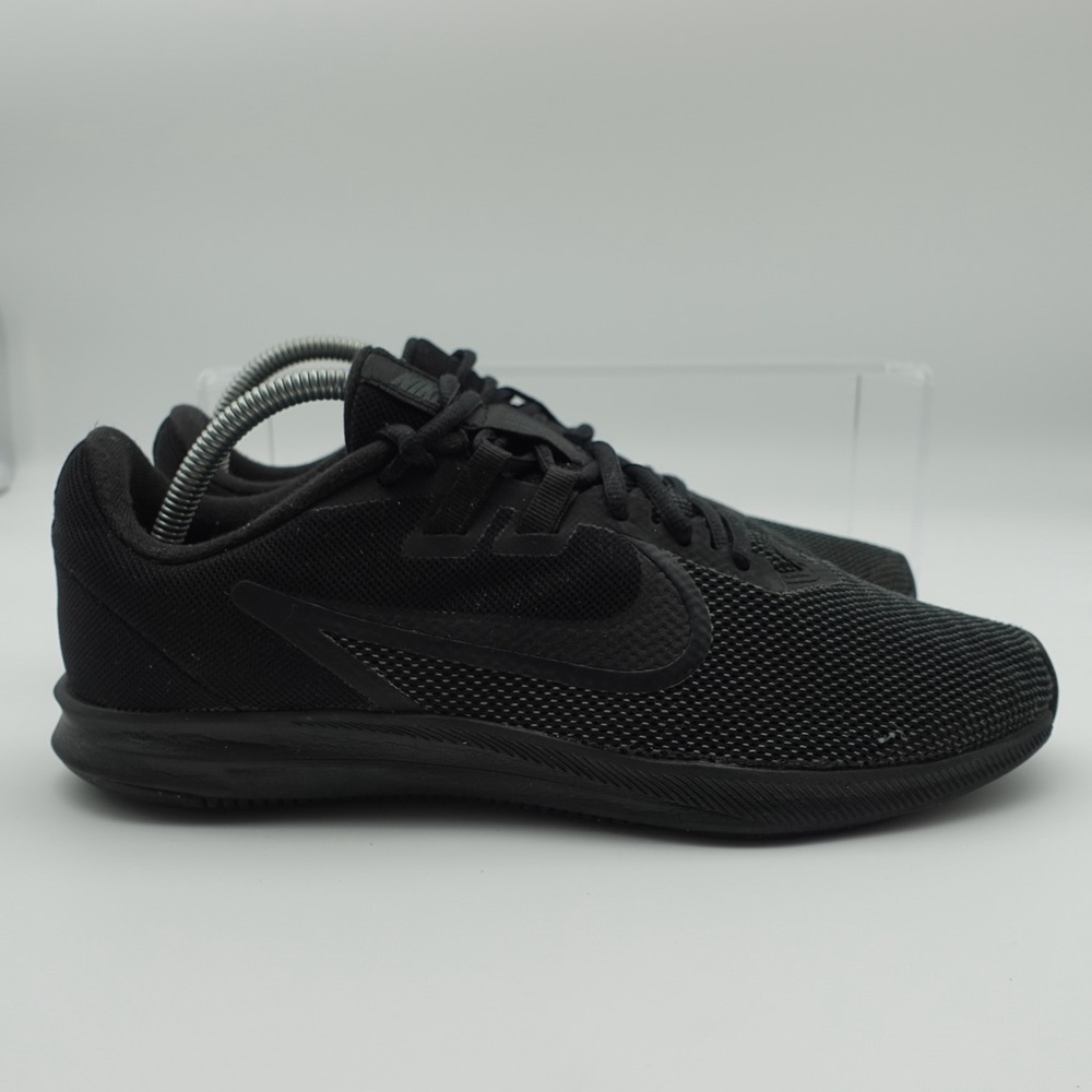 Nike Downshifter 9 Women Size 10 Shoes Black Athletic Training Sneakers Running